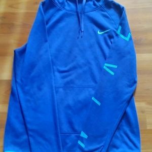 Womens Nike hoodie with thumb holes